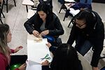 Alunos realizam dinâmica para analisar riscos